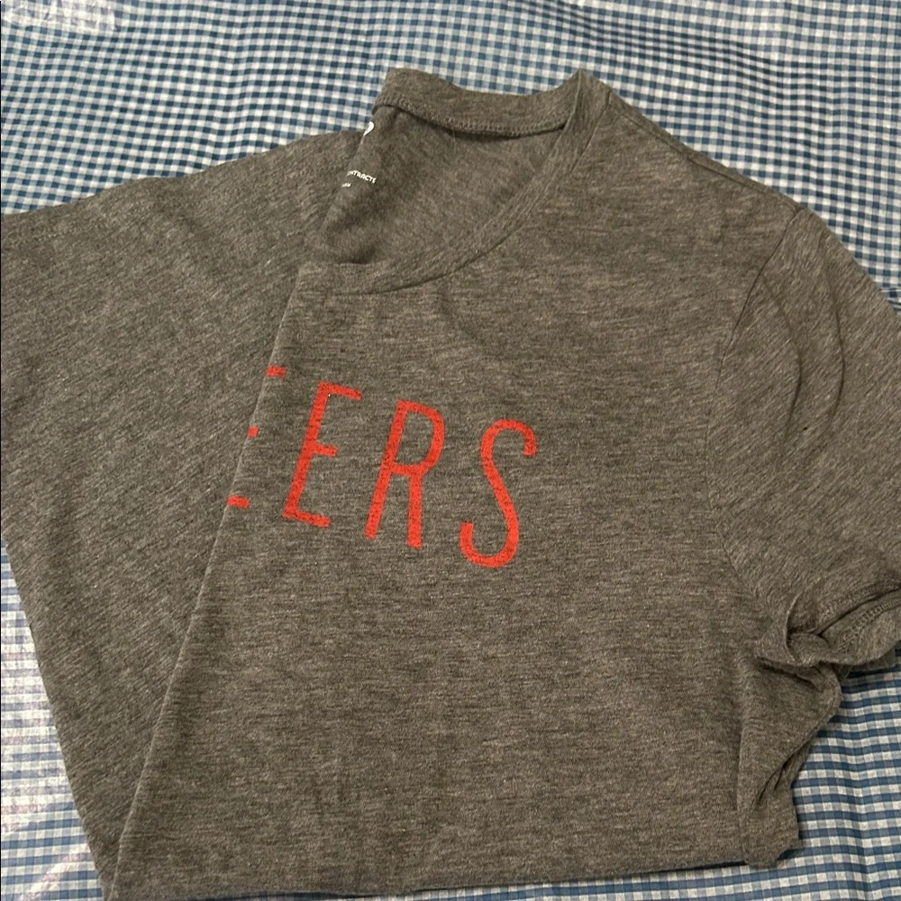 Old Navy Gray Tee with Red #CHEERS